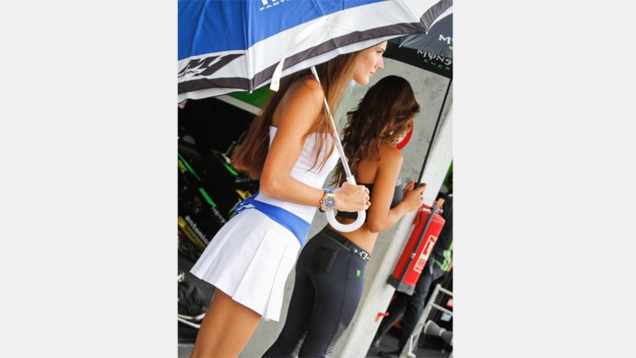 Veja as belas garotas da MotoGP da República Tcheca e saiba como foi a corrida! | <a href="https://gutenberg.quatrorodas.abril.com.br/moto/galerias/competicoes/motogp-republica-tcheca-domingo-751230.shtmll" rel="migration">Leia mais</a>