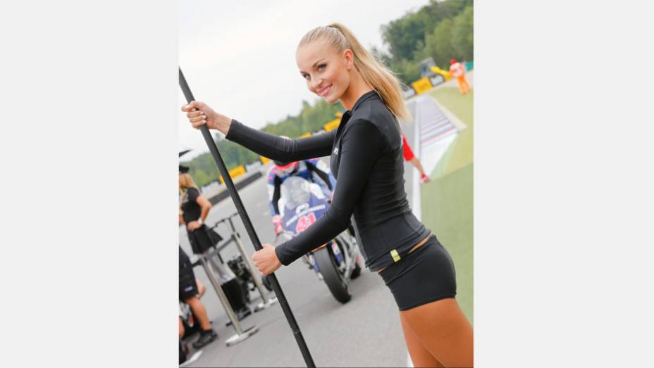 Veja as belas garotas da MotoGP da República Tcheca e saiba como foi a corrida! | <a href="https://gutenberg.quatrorodas.abril.com.br/moto/galerias/competicoes/motogp-republica-tcheca-domingo-751230.shtmll" rel="migration">Leia mais</a>