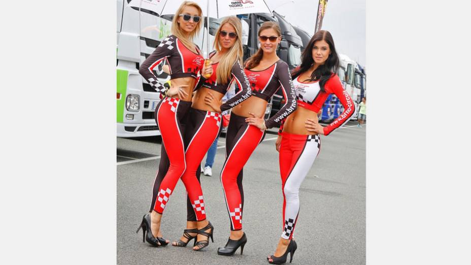 Veja as belas garotas da MotoGP da República Tcheca e saiba como foi a corrida! | <a href="https://gutenberg.quatrorodas.abril.com.br/moto/galerias/competicoes/motogp-republica-tcheca-domingo-751230.shtmll" rel="migration">Leia mais</a>