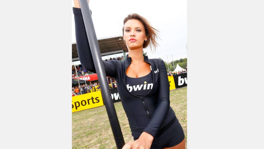 Veja as belas garotas da MotoGP da República Tcheca e saiba como foi a corrida! | <a href="https://gutenberg.quatrorodas.abril.com.br/moto/galerias/competicoes/motogp-republica-tcheca-domingo-751230.shtmll" rel="migration">Leia mais</a>