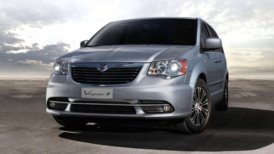 A Lancia revela neste Salão de Frankfurt o Voyager S | <a href="https://gutenberg.quatrorodas.abril.com.br/saloes/frankfurt/2013/lancia-voyager-s-752166.shtml" rel="migration">Leia mais</a>