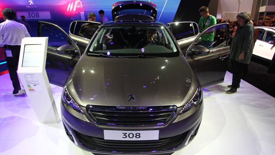 Peugeot 308 | <a href="https://gutenberg.quatrorodas.abril.com.br/saloes/frankfurt/2013/peugeot-308-751768.shtml" rel="migration">Leia mais</a>