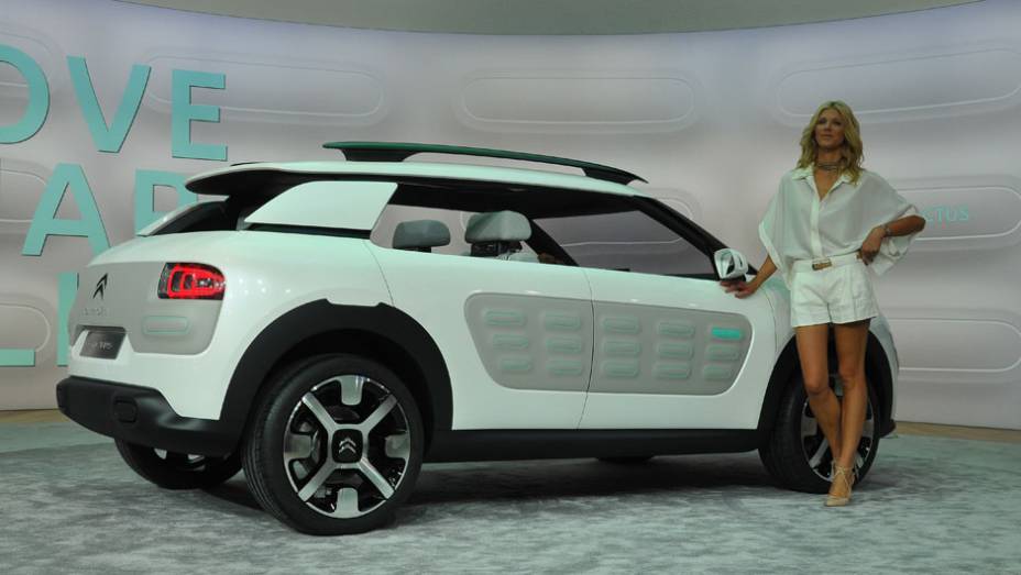 Citroen Cactus | <a href="https://gutenberg.quatrorodas.abril.com.br/saloes/frankfurt/2013/citroen-cactus-concept-752359.shtml" rel="migration">Leia mais</a>