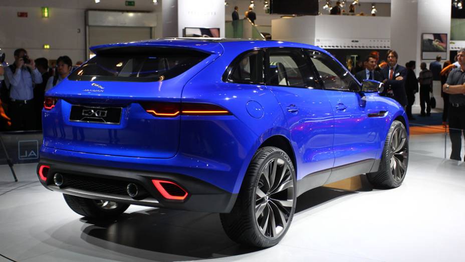 Jaguar C-X17 concept | <a href="https://gutenberg.quatrorodas.abril.com.br/saloes/frankfurt/2013/jaguar-c-x17-concept-752065.shtml" rel="migration">Leia mais</a>