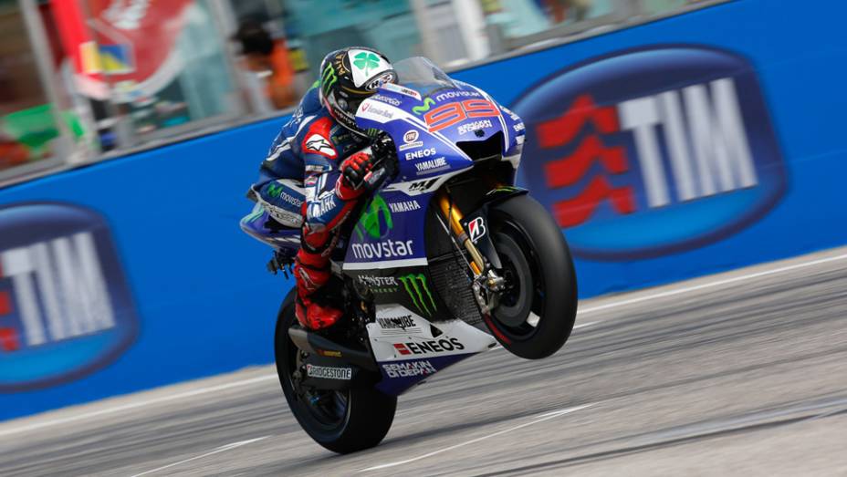 Jorge Lorenzo foi o segundo mais rápido | <a href="https://gutenberg.quatrorodas.abril.com.br/moto/noticias/motogp-marquez-conquista-pole-misano-754099.shtml" rel="migration">Leia mais</a>