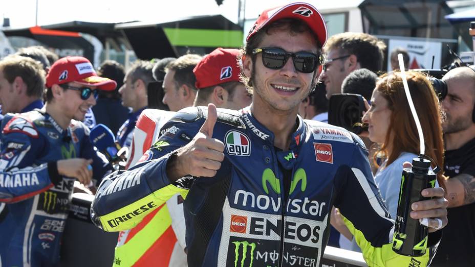 Valentino Rossi ficou com o terceiro melhor tempo deste sábado (14) | <a href="https://gutenberg.quatrorodas.abril.com.br/moto/noticias/motogp-marquez-conquista-pole-misano-754099.shtml" rel="migration">Leia mais</a>