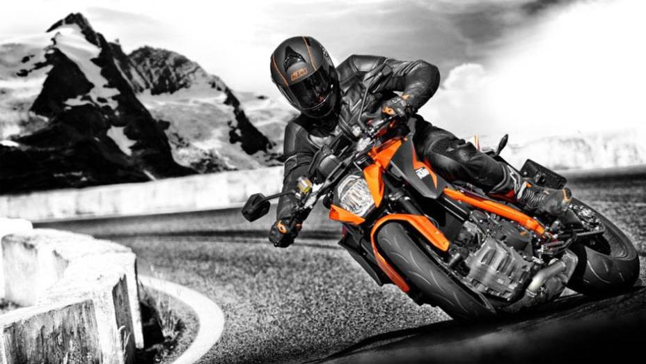 KTM revela 1290 Super Duke R 2014 | <a href="https://gutenberg.quatrorodas.abril.com.br/moto/noticias/ktm-revela-1290-super-duke-r-2014-755875.shtml" rel="migration">Leia mais</a>