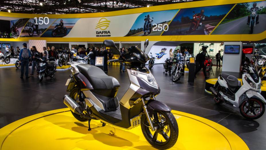 Dafra apresenta Cityclass 200i no Salão Duas Rodas 2013 | <a href="https://gutenberg.quatrorodas.abril.com.br/moto/noticias/dafra-apresenta-novos-modelos-salao-duas-rodas-756438.shtml" rel="migration">Leia mais</a>