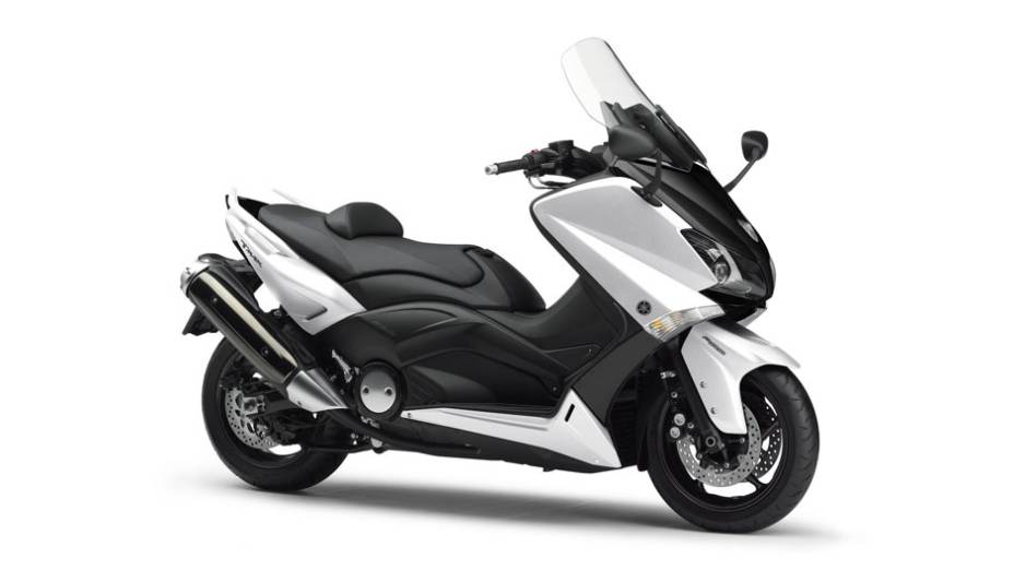 Yamaha TMax foi destaque no estande da marca japonesa no Salão Duas Rodas 2013 | <a href="https://gutenberg.quatrorodas.abril.com.br/moto/noticias/tmax-destaque-yamaha-salao-duas-rodas-756402.shtml" rel="migration">Leia mais</a>