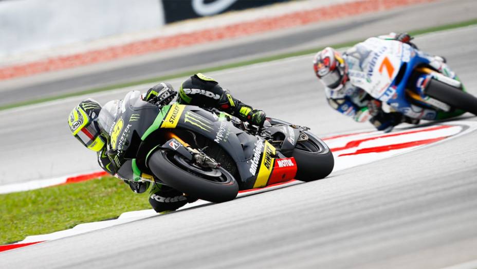 Cal Crutchlow completou a primeira fila em Sepang | <a href="https://gutenberg.quatrorodas.abril.com.br/moto/noticias/motogp-marquez-conquista-pole-malasia-756881.shtml" rel="migration">Leia mais</a>