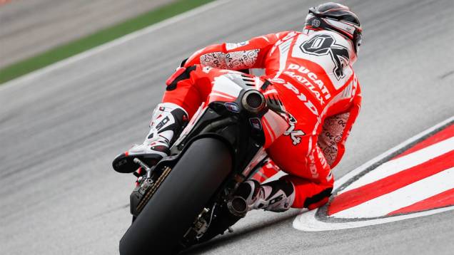 Andrea Dovizioso terminou o GP da Malásia em oitavo | <a href="https://gutenberg.quatrorodas.abril.com.br/moto/noticias/motogp-dani-pedrosa-vence-sepang-756916.shtml" rel="migration">Leia mais</a> Andrea Dovizioso terminou o GP da Malásia em oitavo | <a href="https://gutenberg.quatrorodas.abril.com.br/moto/noticias/motogp-dani-pedrosa-vence-sepang-756916.shtml" rel="migration">Leia mais</a>
