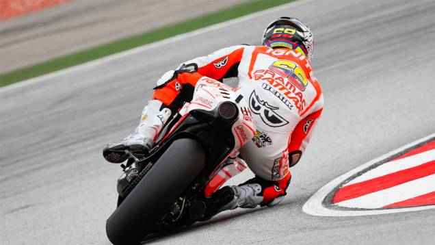 Yonny Hernandez fechou a lista dos dez melhores no GP da Malásia | <a href="https://gutenberg.quatrorodas.abril.com.br/moto/noticias/motogp-dani-pedrosa-vence-sepang-756916.shtml" rel="migration">Leia mais</a> Yonny Hernandez fechou a lista dos dez melhores no GP da Malásia | <a href="https://gutenberg.quatrorodas.abril.com.br/moto/noticias/motogp-dani-pedrosa-vence-sepang-756916.shtml" rel="migration">Leia mais</a>