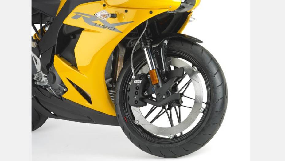 Detalhe do disco de freio dianteiro | <a href="https://gutenberg.quatrorodas.abril.com.br/moto/noticias/erik-buell-racing-apresenta-nova-1190rx-757464.shtml" rel="migration">Leia mais</a>