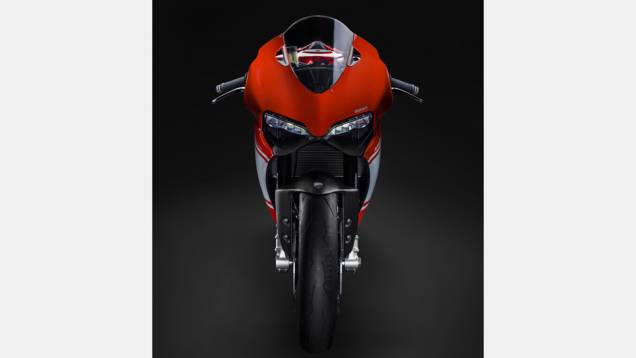 ... e um torque máximo de 13,66 mkgf | <a href="https://gutenberg.quatrorodas.abril.com.br/moto/noticias/ducati-revela-nova-1199-superleggera-757832.shtml" rel="migration">Leia mais</a> ... e um torque máximo de 13,66 mkgf | <a href="https://gutenberg.quatrorodas.abril.com.br/moto/noticias/ducati-revela-nova-1199-superleggera-757832.shtml" rel="migration">Leia mais</a>