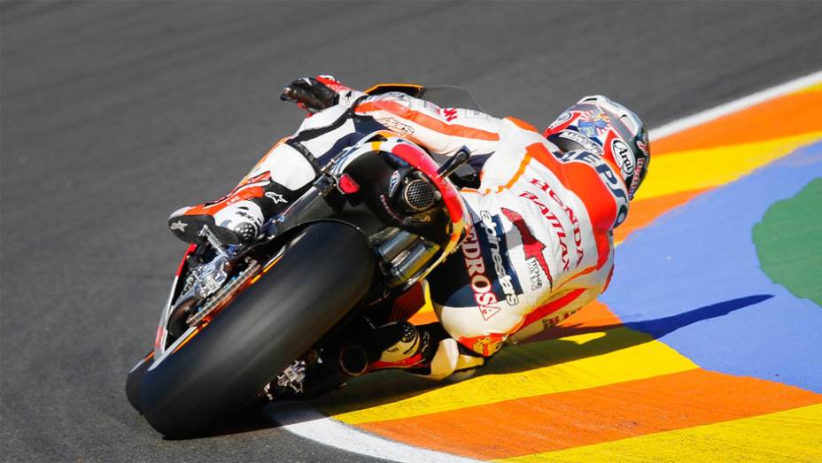 Pedrosa foi o segundo melhor | <a href="https://gutenberg.quatrorodas.abril.com.br/moto/noticias/motogp-marquez-mais-rapido-valencia-nesta-sexta-759752.shtml" rel="migration">Leia mais</a>