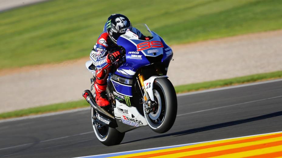 Lorenzo precisou se contentar com o terceiro tempo | <a href="https://gutenberg.quatrorodas.abril.com.br/moto/noticias/motogp-marquez-mais-rapido-valencia-nesta-sexta-759752.shtml" rel="migration">Leia mais</a>