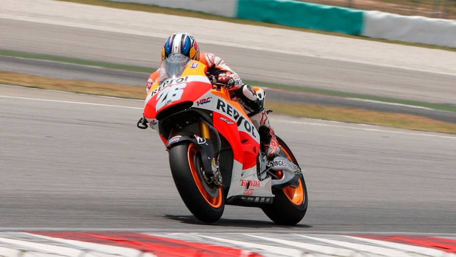 Dani Pedrosa aparece em terceiro... | <a href="https://gutenberg.quatrorodas.abril.com.br/moto/noticias/motogp-marquez-lidera-primeiro-dia-testes-sepang-772341.shtml" rel="migration">Leia mais</a>