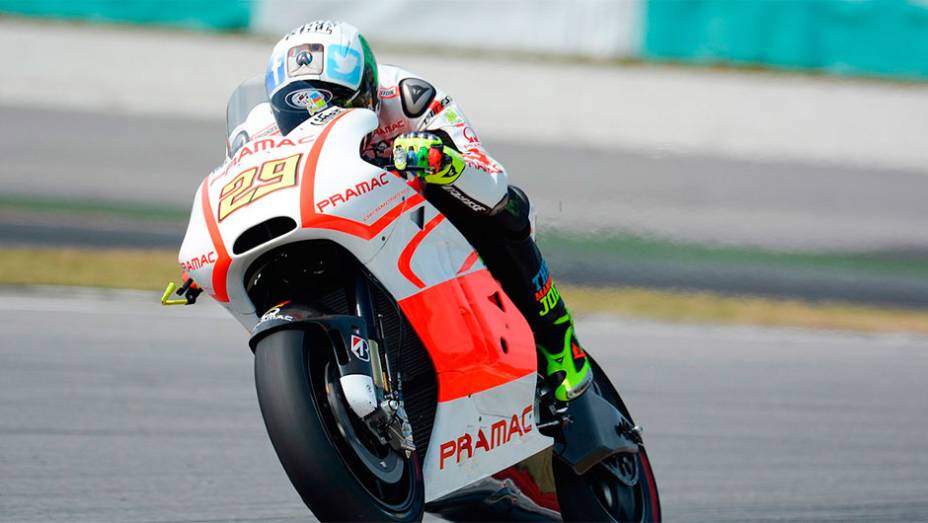 Andrea Iannone foi o oitavo | <a href="https://gutenberg.quatrorodas.abril.com.br/moto/noticias/motogp-marquez-lidera-primeiro-dia-testes-sepang-772341.shtml" rel="migration">Leia mais</a>