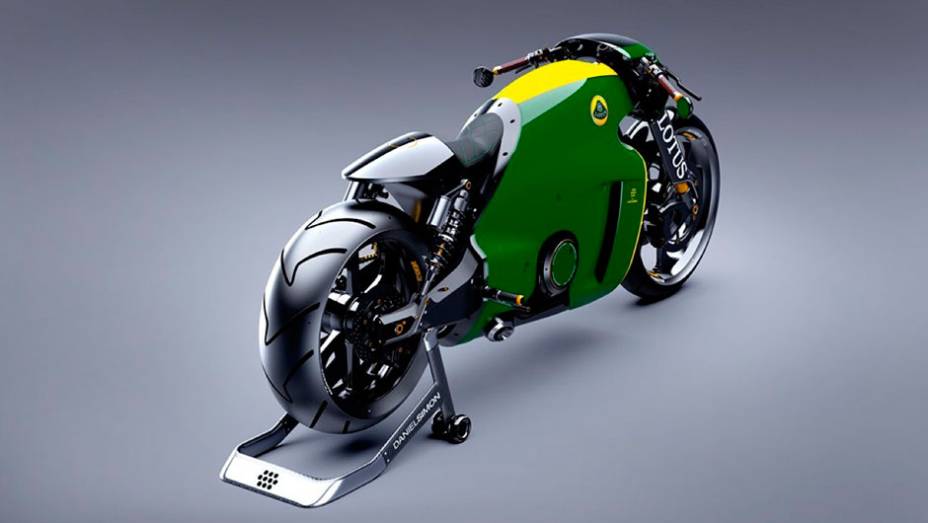 Lotus C-01 2014 está equipada com um motor V-Twin derivado da KTM RC8 R, de cerca de 200 cavalos de potência | <a href="https://gutenberg.quatrorodas.abril.com.br/moto/noticias/lotus-divulga-imagens-oficiais-c-01-2014-774284.shtml" rel="migration">Leia mais</a>