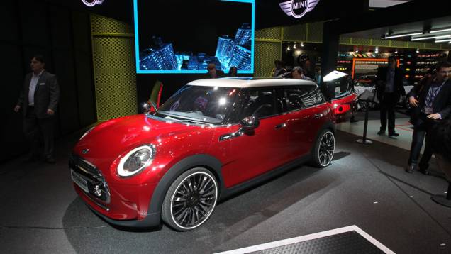 MINI Clubman Concept | <a href="https://gutenberg.quatrorodas.abril.com.br/noticias/saloes/genebra-2014/mini-revela-clubman-concept-774612.shtml" rel="migration">Leia mais</a>| <a href="https://gutenberg.quatrorodas.abril.com.br/galerias/saloes/genebra/2014/direto-genebra-parte-1-775644.shtml" rel="migration"></a> MINI Clubman Concept | <a href="https://gutenberg.quatrorodas.abril.com.br/noticias/saloes/genebra-2014/mini-revela-clubman-concept-774612.shtml" rel="migration">Leia mais</a>| <a href="https://gutenberg.quatrorodas.abril.com.br/galerias/saloes/genebra/2014/direto-genebra-parte-1-775644.shtml" rel="migration"></a>