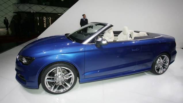 Audi S3 Cabrio | <a href="https://gutenberg.quatrorodas.abril.com.br/noticias/saloes/genebra-2014/" rel="migration">Leia mais</a>| <a href="https://gutenberg.quatrorodas.abril.com.br/galerias/saloes/genebra/2014/direto-genebra-parte-1-775644.shtml" rel="migration">Veja mais: Direto de Genebra - Parte 1</a> Audi S3 Cabrio | <a href="https://gutenberg.quatrorodas.abril.com.br/noticias/saloes/genebra-2014/" rel="migration">Leia mais</a>| <a href="https://gutenberg.quatrorodas.abril.com.br/galerias/saloes/genebra/2014/direto-genebra-parte-1-775644.shtml" rel="migration">Veja mais: Direto de Genebra - Parte 1</a>