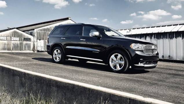 O motor 3.6 V6 Pentastar entrega 286 cv, acoplado a um câmbio automático de cinco marchas | <a href="https://gutenberg.quatrorodas.abril.com.br/carros/lancamentos//dodge-durango-736268.shtml" rel="migration">Leia mais</a> O motor 3.6 V6 Pentastar entrega 286 cv, acoplado a um câmbio automático de cinco marchas | <a href="https://gutenberg.quatrorodas.abril.com.br/carros/lancamentos//dodge-durango-736268.shtml" rel="migration">Leia mais</a>