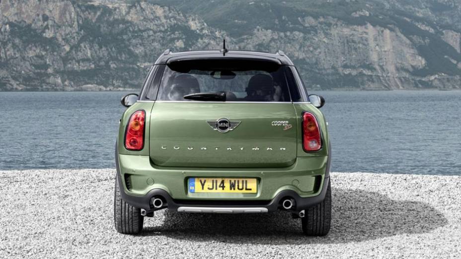 Opções de motor continuam as mesmas, mas o Countryman S ganha um bloco 1.6 turbo atualizado de 190 cv e 24,4 mkgf de torque | <a href="https://gutenberg.quatrorodas.abril.com.br/noticias/saloes/new-york-2014/mini-countryman-2015-revelado-nova-york-779973.shtml" rel="migration">Leia</a>