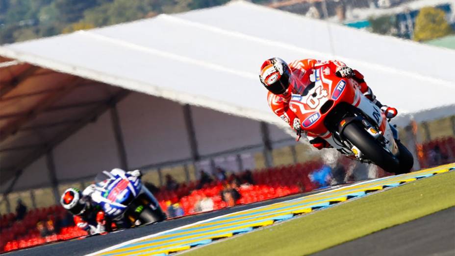 Andrea Dovizioso ficou com o oitavo melhor tempo | <a href="https://gutenberg.quatrorodas.abril.com.br/moto/noticias/motogp-marquez-domina-treino-livre-franca-783040.shtml" rel="migration">Leia mais</a>