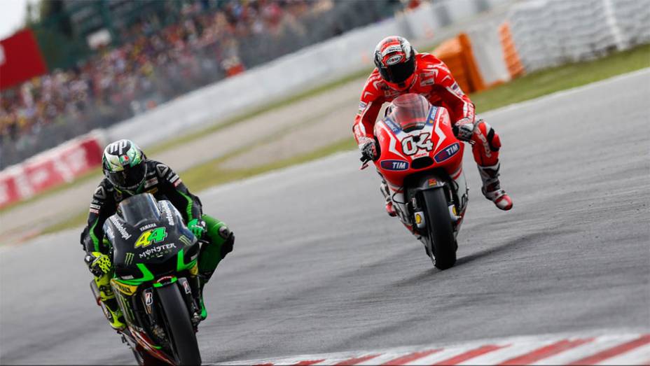 Pol Espargaró (esquerda) foi o sétimo, seguido por Andrea Dovizioso, em oitavo | <a href="https://gutenberg.quatrorodas.abril.com.br/moto/noticias/motogp-marquez-vence-corrida-emocionante-barcelona-786084.shtml" rel="migration">Leia mais</a> Pol Espargaró (esquerda) foi o sétimo, seguido por Andrea Dovizioso, em oitavo | <a href="https://gutenberg.quatrorodas.abril.com.br/moto/noticias/motogp-marquez-vence-corrida-emocionante-barcelona-786084.shtml" rel="migration">Leia mais</a>