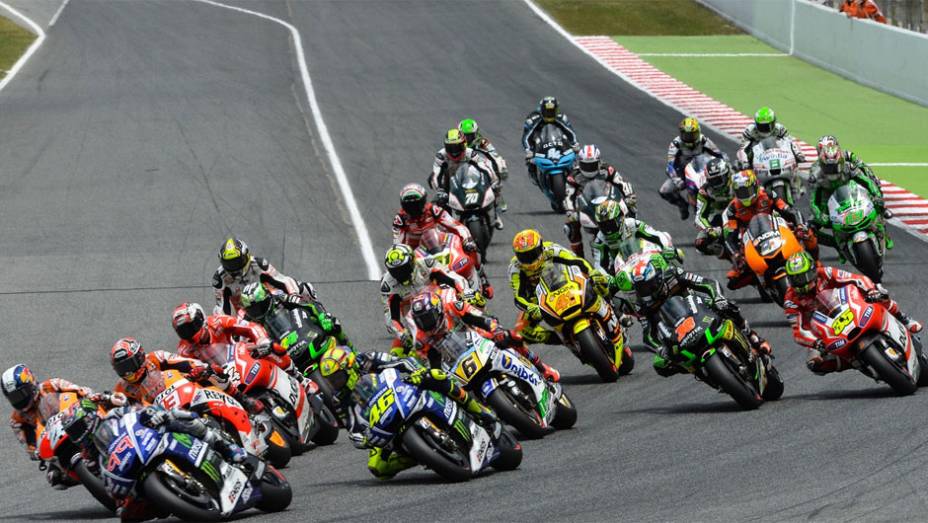 Bradley Smith (38) foi o décimo | <a href="https://gutenberg.quatrorodas.abril.com.br/moto/noticias/motogp-marquez-vence-corrida-emocionante-barcelona-786084.shtml" rel="migration">Leia mais</a>