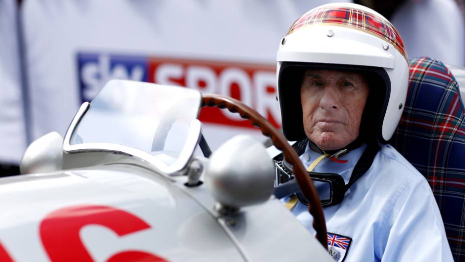 Uma das presenças ilustres foi a do tricampeão mundial de F-1, sir Jackie Stewart | <a href="https://gutenberg.quatrorodas.abril.com.br/galerias/especiais/festival-goodwood-2014-parte-1-787499.shtml" rel="migration">Parte 1</a>