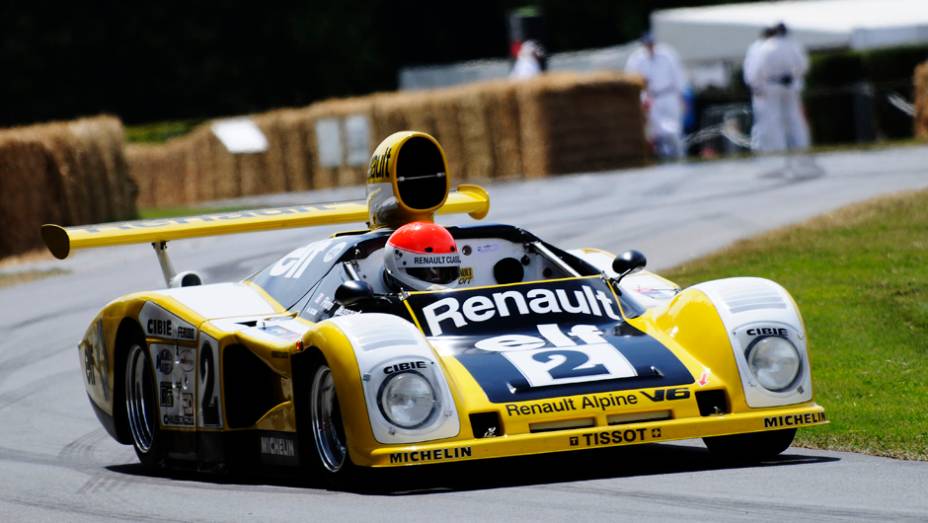 Mais uma lenda das pistas: Alpine-Renault A442B | <a href="https://gutenberg.quatrorodas.abril.com.br/galerias/especiais/festival-goodwood-2014-parte-1-787499.shtml" rel="migration">Parte 1</a>