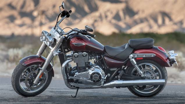 Modelo importado chega por R$ 53.900,00 | <a href="https://gutenberg.quatrorodas.abril.com.br/moto/noticias/triumph-lanca-thunderbird-commander-brasil-791427.shtml" rel="migration">Leia mais</a> Modelo importado chega por R$ 53.900,00 | <a href="https://gutenberg.quatrorodas.abril.com.br/moto/noticias/triumph-lanca-thunderbird-commander-brasil-791427.shtml" rel="migration">Leia mais</a>