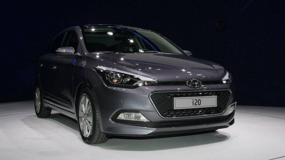 Hyundai i20 | <a href="https://gutenberg.quatrorodas.abril.com.br/noticias/saloes/paris-2014/hyundai-detalhes-i20-europeu-798794.shtml" rel="migration">Leia mais</a>| <a href="https://gutenberg.quatrorodas.abril.com.br/galerias/saloes/paris/2014/direto-paris-2014-parte-1-803949.shtml" rel="migration">Veja m</a>