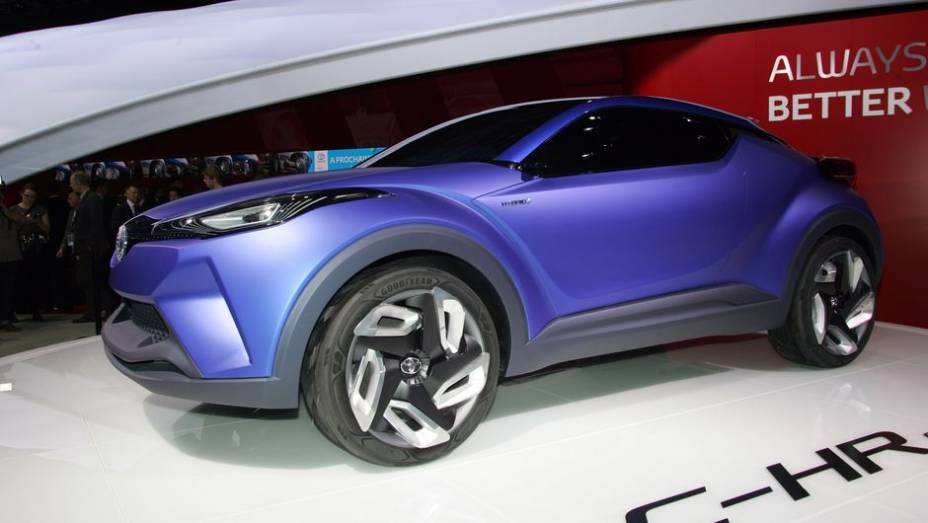 Toyota C-HR | <a href="https://gutenberg.quatrorodas.abril.com.br/noticias/saloes/paris-2014/toyota-anteve-crossover-c-hr-concept-803577.shtml" rel="migration">Leia mais</a> | <a href="https://gutenberg.quatrorodas.abril.com.br/galerias/saloes/paris/2014/direto-paris-2014-parte-1-803949.shtml" rel="migration"></a>