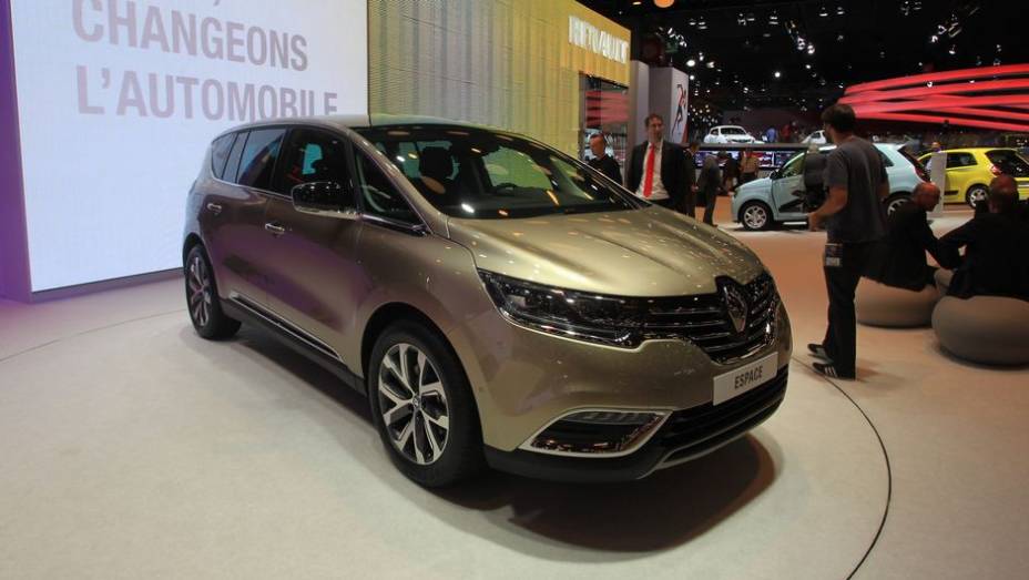 Renault Espace | <a href="https://gutenberg.quatrorodas.abril.com.br/noticias/saloes/paris-2014/novo-espace-chega-cara-crossover-802372.shtml" rel="migration">Leia mais</a> | <a href="https://gutenberg.quatrorodas.abril.com.br/galerias/saloes/paris/2014/direto-paris-2014-parte-1-803949.shtml" rel="migration"></a>