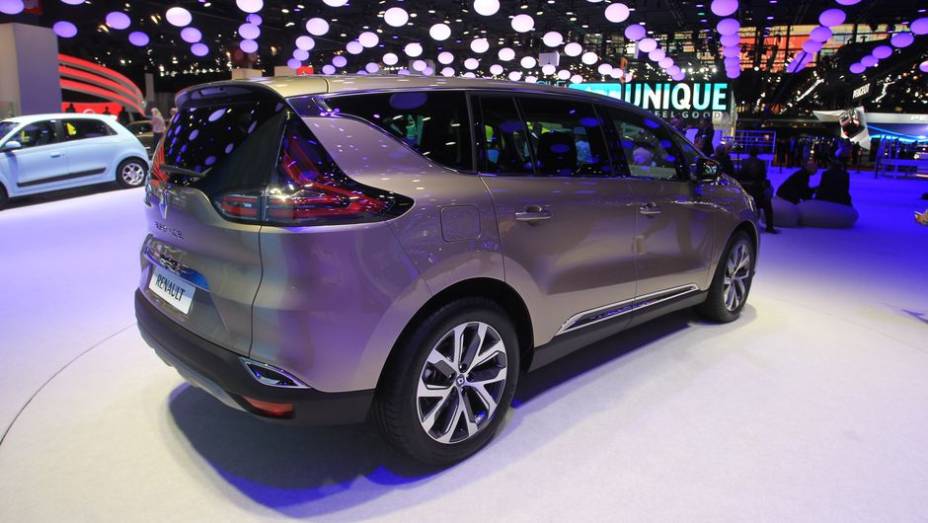 Renault Espace | <a href="https://gutenberg.quatrorodas.abril.com.br/noticias/saloes/paris-2014/novo-espace-chega-cara-crossover-802372.shtml" rel="migration">Leia mais</a> | <a href="https://gutenberg.quatrorodas.abril.com.br/galerias/saloes/paris/2014/direto-paris-2014-parte-1-803949.shtml" rel="migration"></a>