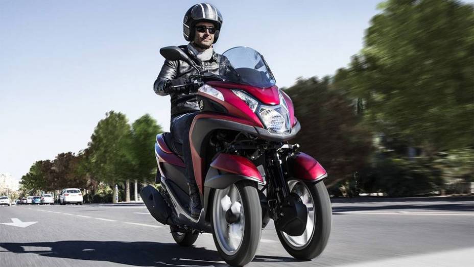 Trata-se de um monocilíndrico quatro tempos de 125 cc | <a href="https://gutenberg.quatrorodas.abril.com.br/moto/noticias/yamaha-apresenta-tricity-europa-777991.shtml" rel="migration">Leia mais</a>