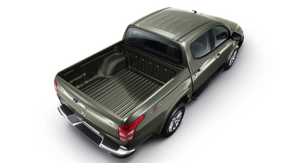 A ideia era desenvolver uma mistura de picape com utilitário esportivo | <a href="https://gutenberg.quatrorodas.abril.com.br/noticias/fabricantes/mitsubishi-revela-nova-picape-triton-tailandia-815758.shtml" rel="migration">Leia mais</a> A ideia era desenvolver uma mistura de picape com utilitário esportivo | <a href="https://gutenberg.quatrorodas.abril.com.br/noticias/fabricantes/mitsubishi-revela-nova-picape-triton-tailandia-815758.shtml" rel="migration">Leia mais</a>