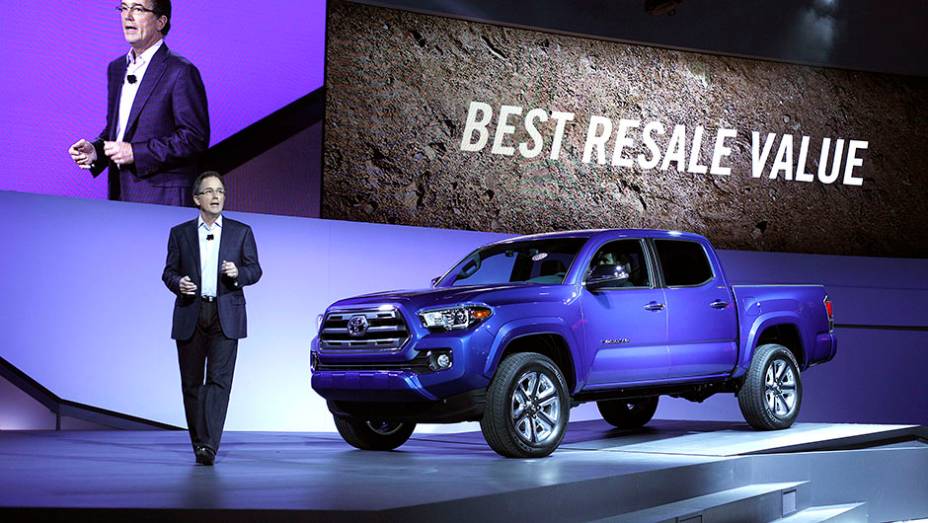 Toyota Tacoma | <a href="https://gutenberg.quatrorodas.abril.com.br/noticias/saloes/detroit-2015/toyota-desvenda-tacoma-2016-825020.shtml" rel="migration">Leia mais</a> | <a href="https://gutenberg.quatrorodas.abril.com.br/galerias/saloes/detroit-2015/1o-dia-salao-detroit-824981.shtml" rel="migration">Veja a pri</a>