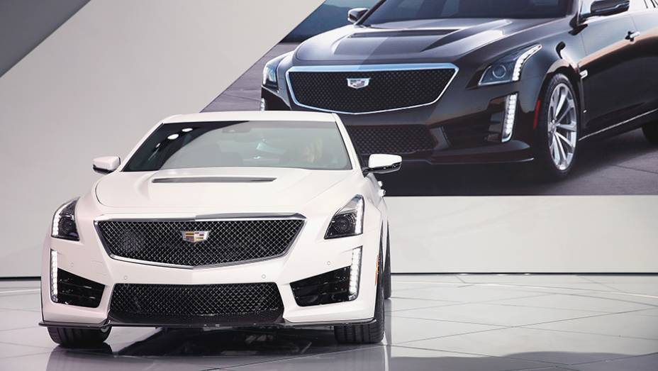 Cadillac CTS-V | <a href="https://gutenberg.quatrorodas.abril.com.br/noticias/saloes/detroit-2015/cadillac-revela-novo-cts-v-820740.shtml" rel="migration">Leia mais</a> | <a href="https://gutenberg.quatrorodas.abril.com.br/galerias/saloes/detroit-2015/1o-dia-salao-detroit-824981.shtml" rel="migration">Veja a pri</a>
