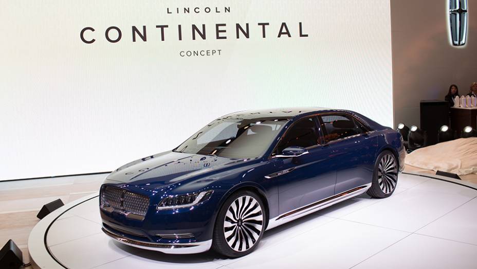 Lincoln Continental Concept | <a href="https://gutenberg.quatrorodas.abril.com.br/noticias/saloes/new-york-2015/lincoln-ressuscita-nome-continental-carro-conceito-851946.shtml" target="_blank" rel="migration">Leia mais</a>