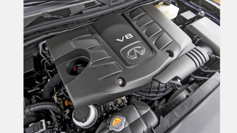 O SUV é equipado com motor V8. | <a href="https://gutenberg.quatrorodas.abril.com.br/noticias/saloes/new-york-2014/" rel="migration">Leia mais</a>