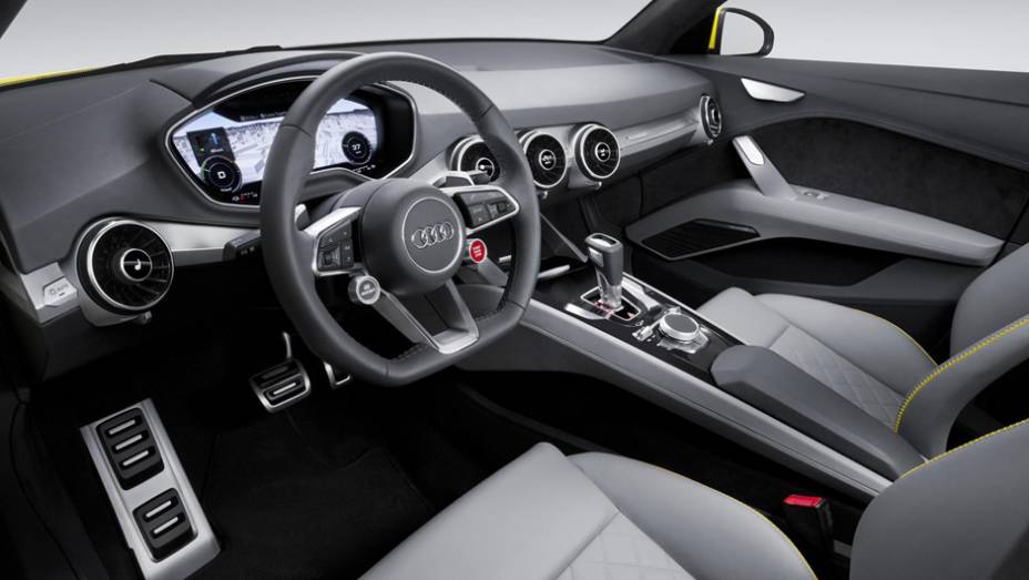 No painel foi incluído uma tela de 12,3 polegadas que produz gráficos em 3D. | <a href="https://gutenberg.quatrorodas.abril.com.br/noticias/saloes/pequim-2014/audi-tt-offroad-revelado-780298.shtml" rel="migration">Leia mais</a>