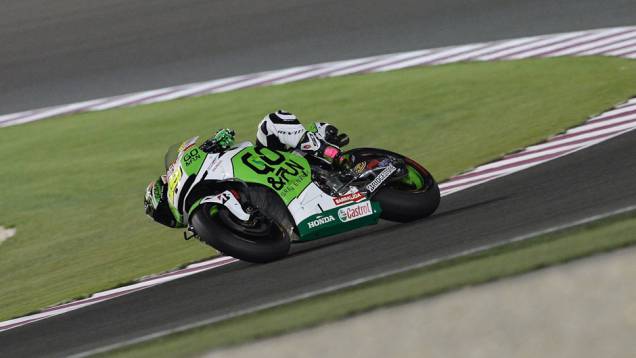 O compatriota Álvaro Bautista ficou na segunda colocação, seguido pelo inglês Bradley Smith. | <a href="https://gutenberg.quatrorodas.abril.com.br/moto/noticias/marc-marquez-pole-primeira-etapa-ano-motogp-777577.shtml" rel="migration">Leia mais</a> O compatriota Álvaro Bautista ficou na segunda colocação, seguido pelo inglês Bradley Smith. | <a href="https://gutenberg.quatrorodas.abril.com.br/moto/noticias/marc-marquez-pole-primeira-etapa-ano-motogp-777577.shtml" rel="migration">Leia mais</a>