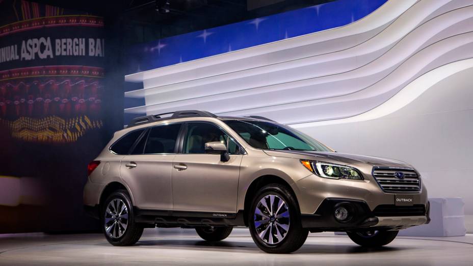 Subaru Outback 2015 | <a href="https://gutenberg.quatrorodas.abril.com.br/noticias/saloes/new-york-2014/subaru-revela-outback-2015-nova-york-780160.shtml" rel="migration">Leia mais</a>