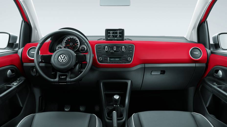 Nenhuma alteração no interior, que segue o padrão de acabamento e cores de cada versão | <a href="https://gutenberg.quatrorodas.abril.com.br/carros/impressoes/volkswagen-up-tsi-890180.shtml" target="_blank" rel="migration">Leia mais</a>