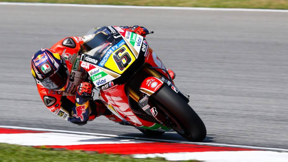 Bradl fez bom treino e larga em quarto. | <a href="https://gutenberg.quatrorodas.abril.com.br/moto/noticias/motogp-marquez-crava-pole-malasia-807785.shtml" rel="migration">Leia mais</a>