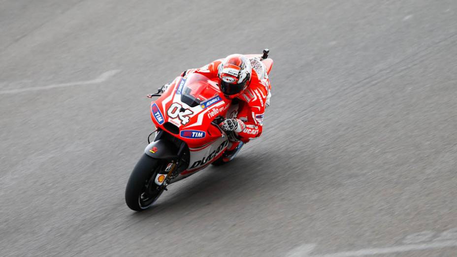 Galeria de Quatro Rodas da MotoGP - Argentina (sábado) - Andrea Dovizioso. | <a href="https://gutenberg.quatrorodas.abril.com.br/moto/noticias/marquez-mantem-dominio-pole-argentina-780906.shtml" rel="migration">Leia mais</a>