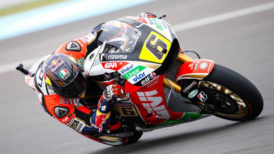 Galeria de Quatro Rodas da MotoGP - Argentina (sábado) - Stefan Bradl. | <a href="https://gutenberg.quatrorodas.abril.com.br/moto/noticias/marquez-mantem-dominio-pole-argentina-780906.shtml" rel="migration">Leia mais</a>